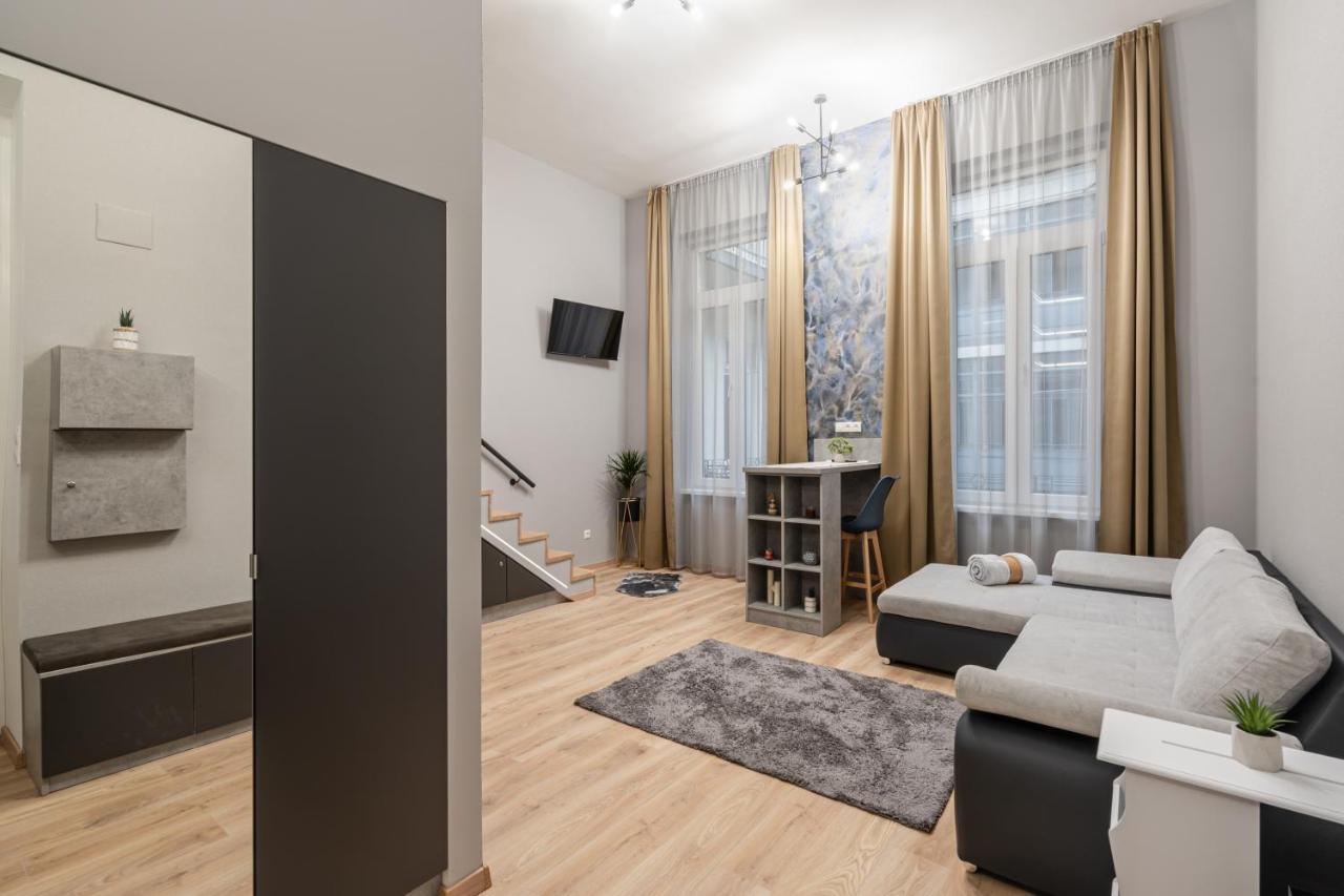 Petite Elegance Apartment บูดาเปสต์ ภายนอก รูปภาพ