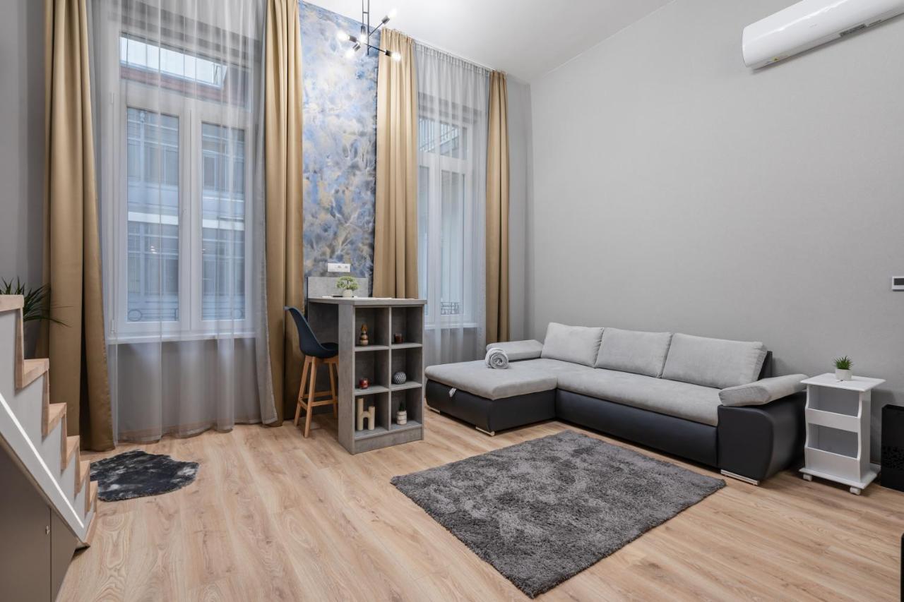 Petite Elegance Apartment บูดาเปสต์ ภายนอก รูปภาพ